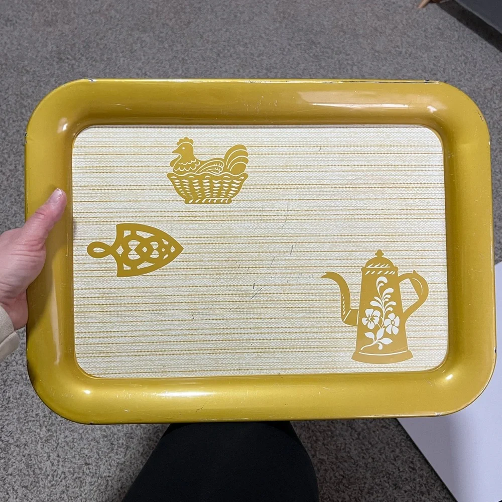 Vintage Metal Serving Tray Coffee Kettle Trivet Chicken‎ Design Yellow
